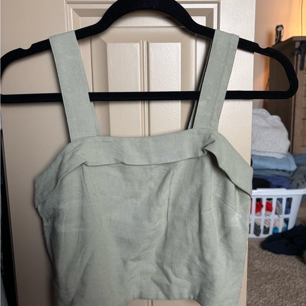 Women's Green Sleeveless Top
